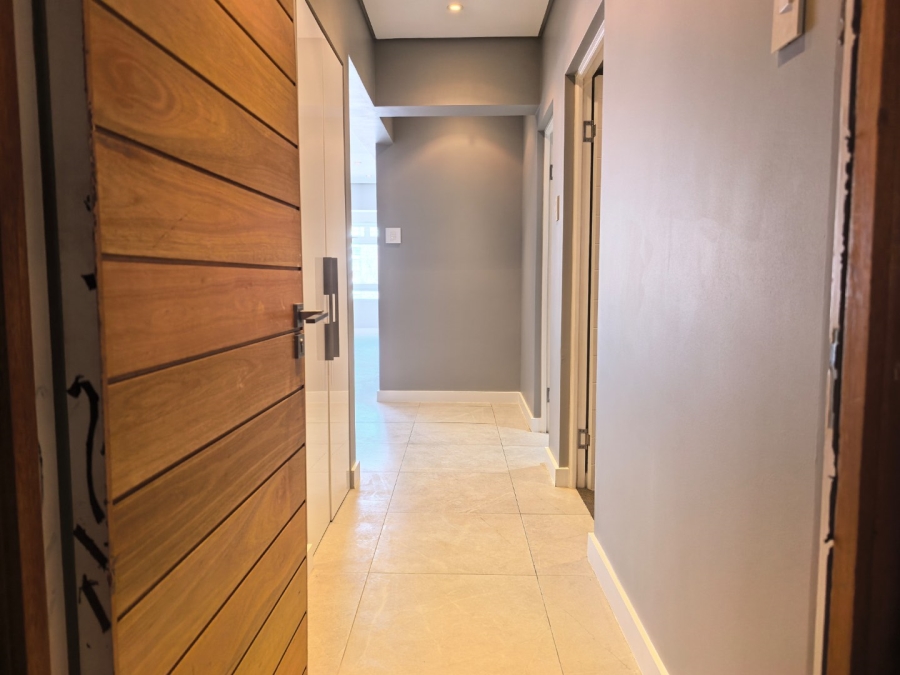 To Let 3 Bedroom Property for Rent in Sea Point Western Cape
